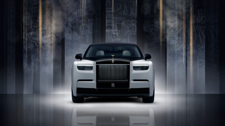 Rolls-Royce выпустил юбилейный Phantom: золото, ручная работа и ноль свободных машин