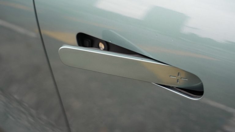 В Китае запретили «скрытые» дверные ручки в электромобилях&nbsp;