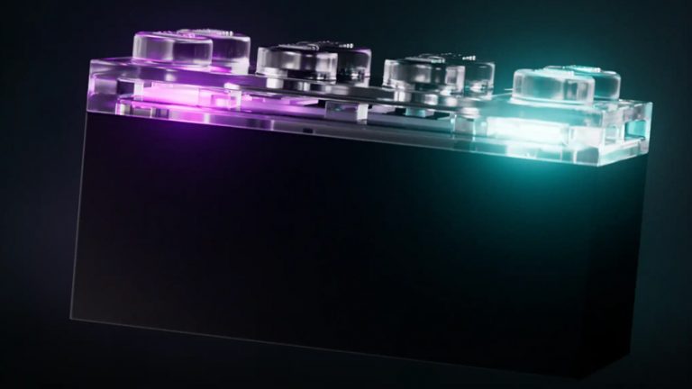 LEGO начинает новую эпоху: показаны «умные» кубики с чипом внутри