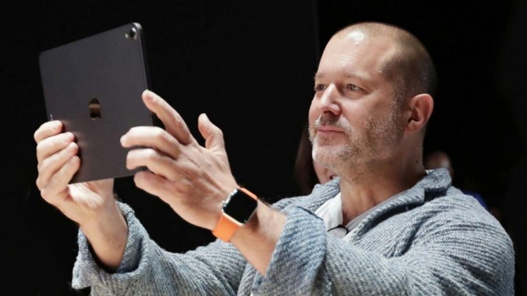 ИИ-устройство OpenAI и Джони Айва задержится на два года