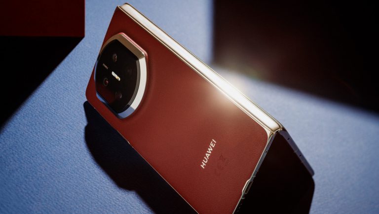 Продажи складного HUAWEI Mate X7 и наушников FreeClip 2 стартовали в России