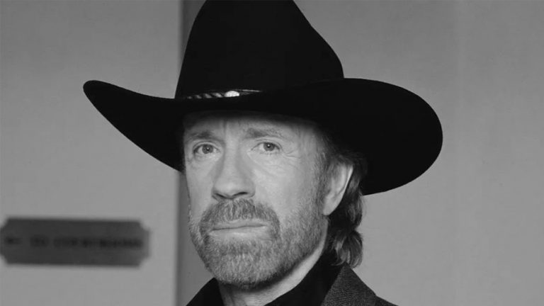 Умер Чак Норрис