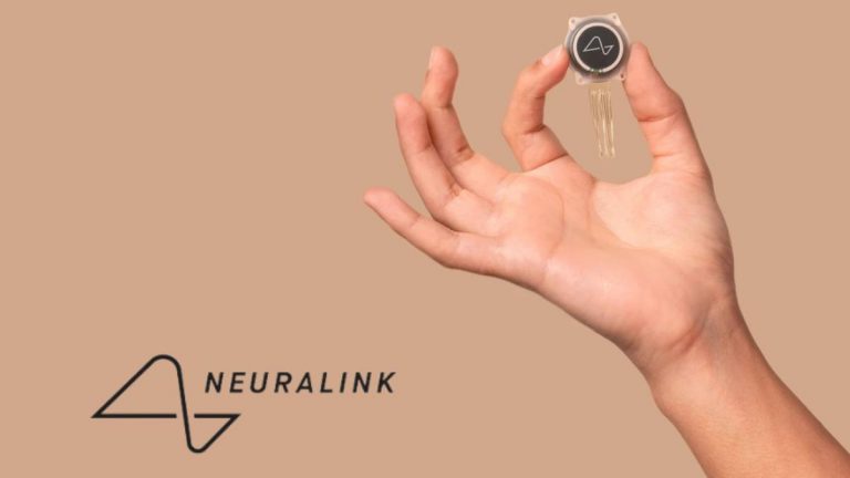 Илон Маск: Neuralink начнёт возвращать зрение уже через полгода