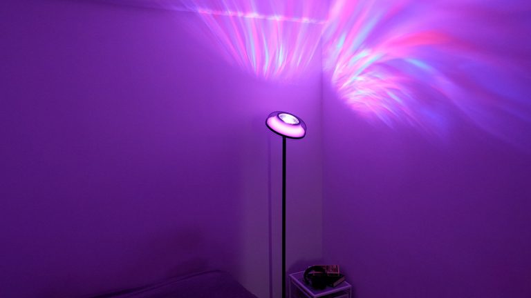 Обзор Govee Uplighter Floor Lamp: игрушка из ТикТока или умный свет для взрослых?