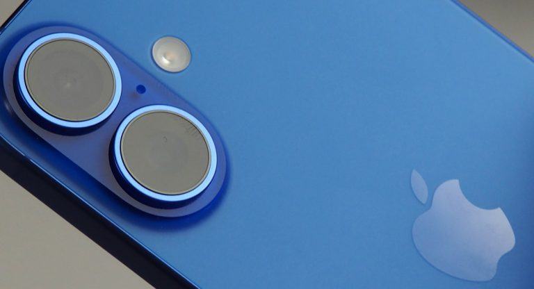 Apple может удешевить базовый iPhone 18, чтобы не повышать цену