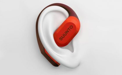 Suunto представила наушники Spark с открытым звуком и трекингом активности