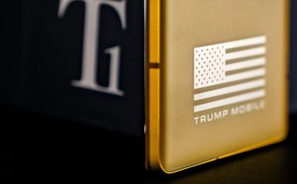 Trump Mobile вновь обновила дизайн и характеристики смартфона T1