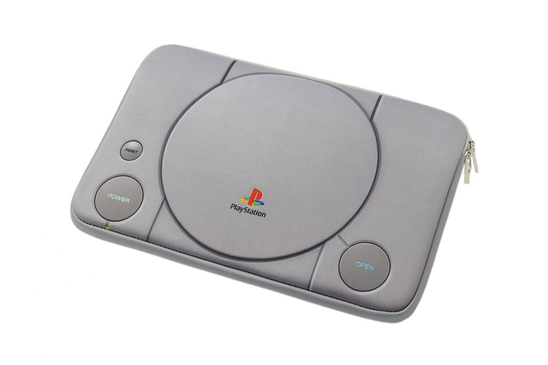 PlayStation 1994 года стала чехлом для ноутбука и планшета