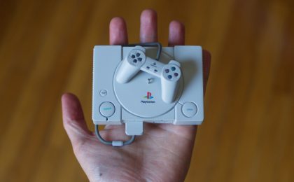 Первая PlayStation стала ёлочной игрушкой за $29